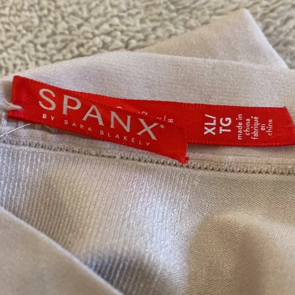 SPANX by Sara Blakely Shapewear - Picture 6 of 8